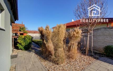 Na predaj dvojgeneračný 5-izbový rodinný dom v Šamoríne- Čilistov