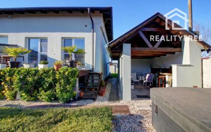 Na predaj dvojgeneračný 5-izbový rodinný dom v Šamoríne- Čilistov