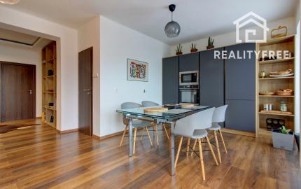 Na predaj dvojgeneračný 5-izbový rodinný dom v Šamoríne- Čilistov