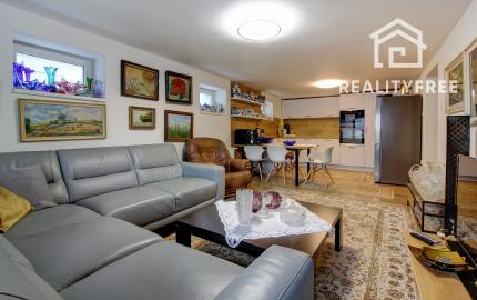 Na predaj dvojgeneračný 5-izbový rodinný dom v Šamoríne- Čilistov