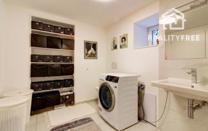 Na predaj dvojgeneračný 5-izbový rodinný dom v Šamoríne- Čilistov