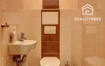 Na prenájom 2i byt v Rovinke s parkovacím státím