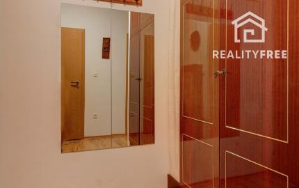 Na prenájom 2i byt v Rovinke s parkovacím státím