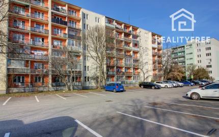 Na predaj zrekonštruovaný 3 izbový byt, ul. Súmračná, Ostredky, Ružinov, Bratislava