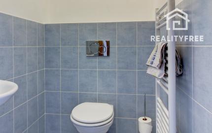 Na predaj priestranný 164 m² 4-i. RD s garážou Rovinka – Jasná ul.