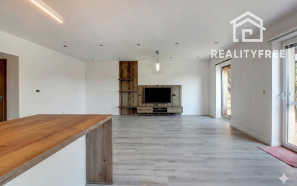 Na predaj priestranný 164 m² 4-i. RD s garážou Rovinka – Jasná ul.