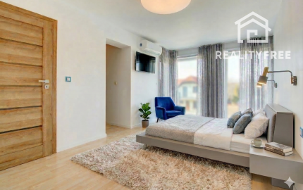 Na predaj priestranný 164 m² 4-i. RD s garážou Rovinka – Jasná ul.