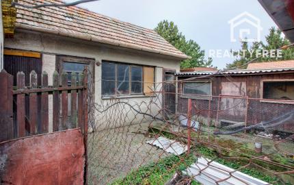 Na predaj: 4izbový rodinný dom s garážou , pozemok 800 m² - Čakany