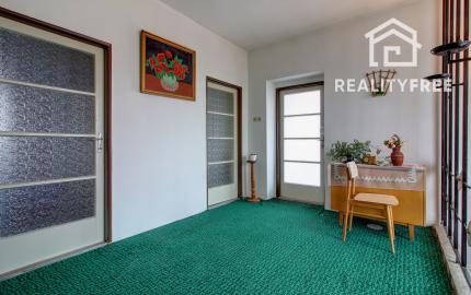 Na predaj: 4izbový rodinný dom s garážou , pozemok 800 m² - Čakany