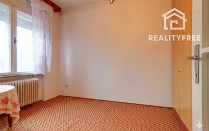 Na predaj: 4izbový rodinný dom s garážou , pozemok 800 m² - Čakany