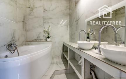 Na predaj 3 izbový, zrekonštruovaný byt v Komárne, ulica Damjanichova