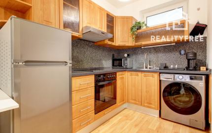 PRENÁJOM - 1 izbový byt - BA Petržalka s parkovaním