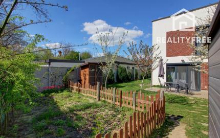 ELEGANTNÝ MEZANÍN SO ZÁHRADOU MILOSLAVOV – ALŽBETIN DVOR