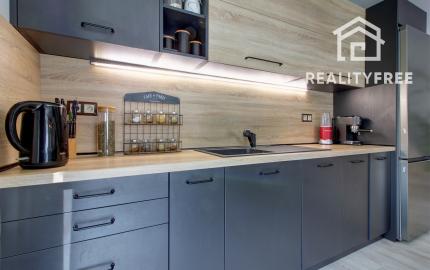 ELEGANTNÝ MEZANÍN SO ZÁHRADOU MILOSLAVOV – ALŽBETIN DVOR