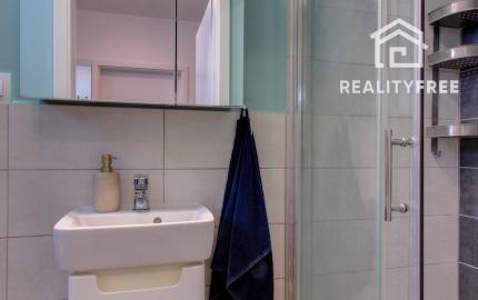 ELEGANTNÝ MEZANÍN SO ZÁHRADOU MILOSLAVOV – ALŽBETIN DVOR