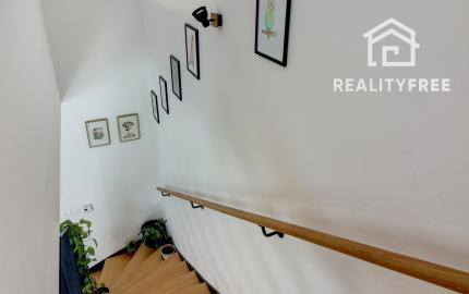 ELEGANTNÝ MEZANÍN SO ZÁHRADOU MILOSLAVOV – ALŽBETIN DVOR