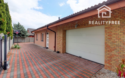 Na predaj kompletne zariadený 4-izbový rodinný dom s bazénom a garážou v obci Oľdza