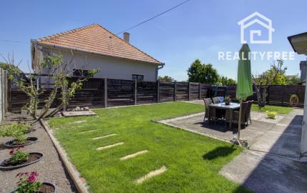 Na predaj priestranný 5-izbový dom v obci Imeľ