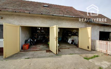 Na predaj: Viacgeneračný 7i rodinný dom na pozemku 2533 m² – Štvrtok na Ostrove