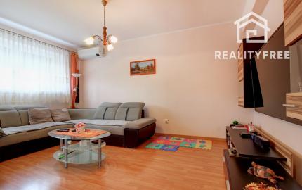 Na predaj: Viacgeneračný 7i rodinný dom na pozemku 2533 m² – Štvrtok na Ostrove
