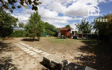 NA PREDAJ STRATEGICKÝ POZEMOK (550 m²) SO SIEŤAMI PRE POLYFUNKCIU A PODNIKANIE | BA II - PODUNAJSKÉ BISKUPICE
