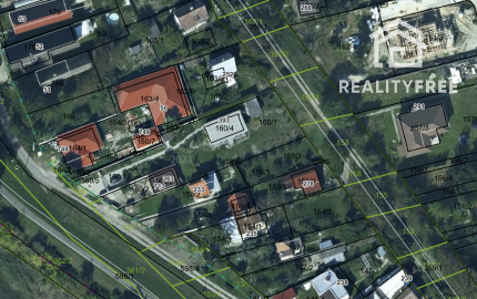 Slnečná záhrada (241 m²) s možnosťou výstavby chaty – Váš nový únik k Dunaju vo Vojke