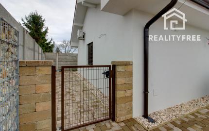 Na predaj: krásny 5izbový inteligentný rodinný dom v tichej lokalite, 15 min. od BA – Čakany,  stav nadštandard