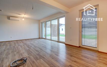 Na predaj: krásny 5izbový inteligentný rodinný dom v tichej lokalite, 15 min. od BA – Čakany,  stav nadštandard