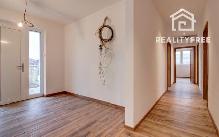 Na predaj: krásny 5izbový inteligentný rodinný dom v tichej lokalite, 15 min. od BA – Čakany,  stav nadštandard