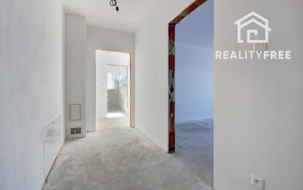 Na predaj skolaudovaný 4i RD s pozemkom 596 m² v Malej Pake.