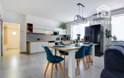 Na predaj priestranný 5-izbový rodinný dom s na 802 m² pozemku v pokojnej obci Macov