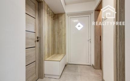 Na predaj priestranný 5-izbový rodinný dom s na 802 m² pozemku v pokojnej obci Macov