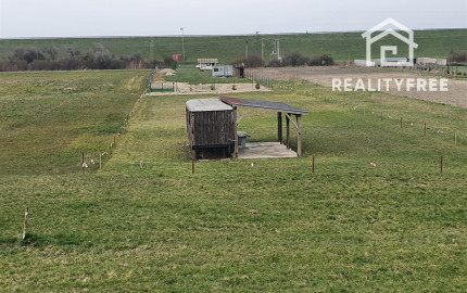 Na predaj pozemok v Rohovce-Šulianske jazero, 1806 m2