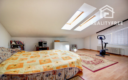 Predaj 7i RD 230m², 2x garáž, pozemok 580m², BA-Vrakuňa.