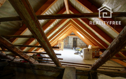 Na predaj: 4i RD -INVESTIČNÁ PRÍLEŽITOSŤ - obec Hamuliakovo