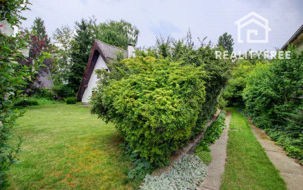 Na predaj chata s vlastným jazerom na 1208 m² pozemku v Trstenej na Ostrove