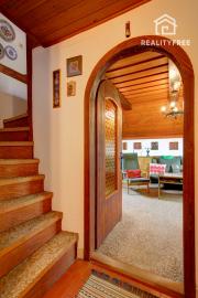 Na predaj chata s vlastným jazerom na 1208 m² pozemku v Trstenej na Ostrove