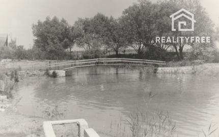 Na predaj chata s vlastným jazerom na 1208 m² pozemku v Trstenej na Ostrove