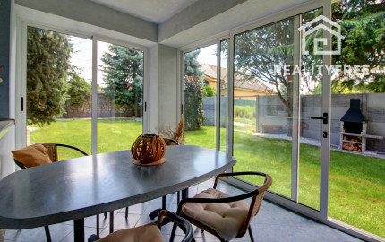 REZERVOVANÝ - Predaj 6i RD 310m2 s garážou, zimnou záhradou-Dunajská Lužná