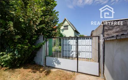 Na predaj záhradná chata na pozemku 531 m² v Šamoríne