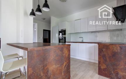 Na predaj: 5  izbový rodinný dom – Bratislava - Podunajské Biskupice