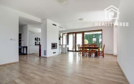 Na predaj: 5  izbový rodinný dom – Bratislava - Podunajské Biskupice