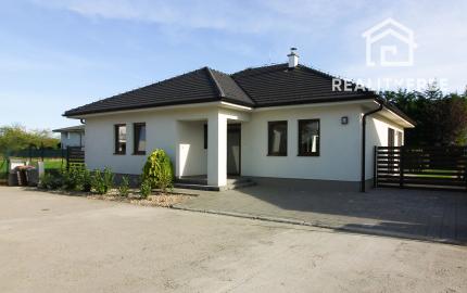 Na predaj: 5  izbový rodinný dom – Bratislava - Podunajské Biskupice