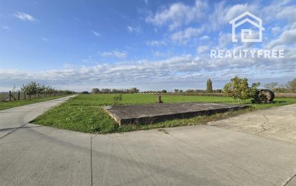 Na predaj: pozemok  20000 m2 , Blatná na Ostrove , okr. Dunajská Streda