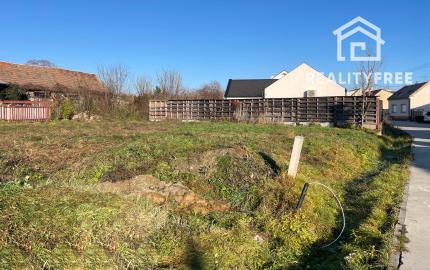 REZERVOVANÉ Na predaj: pozemok 551 m² , Slovenský Grob, okr. Pezinok