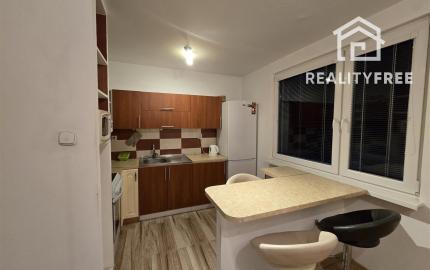 Na prenájom 1-izbový - Garsónka byt v Šamoríne, ulica Hlavná