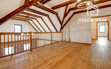 Vidiecka romantická vila na 840 m², 25 min. od Petržalky