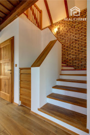 Vidiecka romantická vila na 840 m², 25 min. od Petržalky