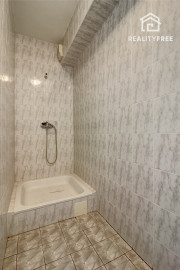 Na predaj: Komerčná budova, Báč