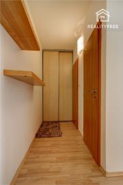 REZERVOVANÉ - Prenájom - Klimatizovaný, zariadený 3-i. byt v BA- Petržalka